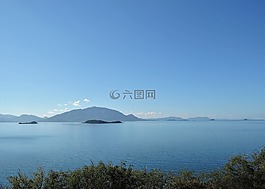 泻湖,海湾ouémo,蓝蓝的天空