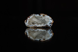 方解石洞,geode,方解石