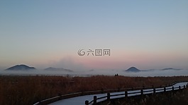 顺天湾,黎明,雾