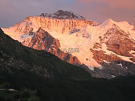山阿尔彭格卢欣,包括圣母阿尔卑斯山,瑞士