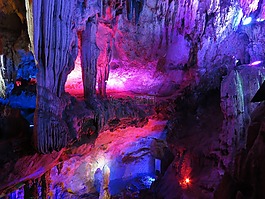 喀斯特地貌,喀斯特,岩洞