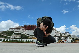 布达拉,玩乐,大学生