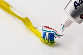 牙刷,牙膏,牙科护理服务