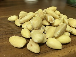 杏仁,脱皮杏仁,脱皮