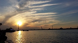夕阳,松花江,岸边