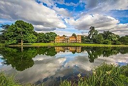 历史建筑,湖,反射