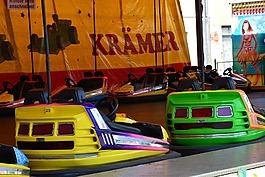 碰碰车,艺术节,carnies