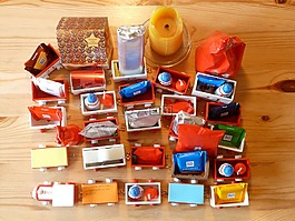 降临节日历,火车,礼物