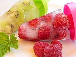 冰,山莓,猕猴桃