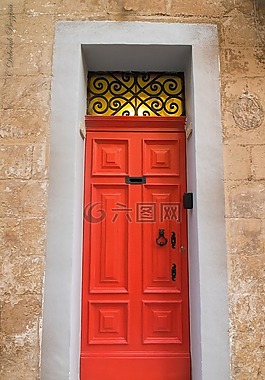 马耳他的门,红门,红色