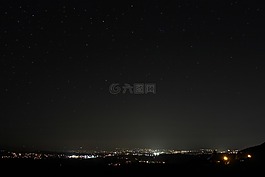 夜,城市的灯光,夜间照片