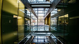 在室内,玻璃项目,现代