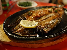 马鲛鱼,葡萄酒配菜,排骨地方