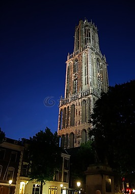 dom,dom 塔,大教堂广场