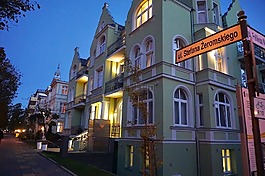 架构,在免费,路