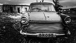 那辆旧车,生疏,弃