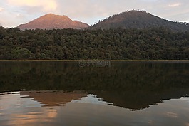 山,湖,东爪哇