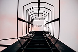 火,阶梯,转义