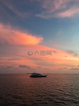 夕阳,大海,红色