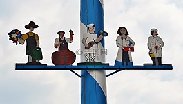 五朔节花柱,五月,5 月 1 日