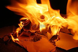 勇敢,破碎,冲突
