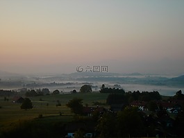 oy mittelberg,早起的鸟儿在嘴里有黄金,日出