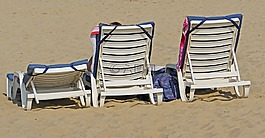 海滩生活,沙,日光躺椅