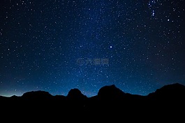 繁星点点的天空,明星,山