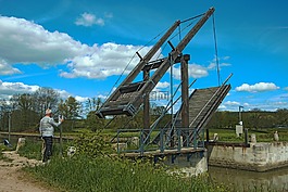 吊桥,nivernais 运河,nièvre