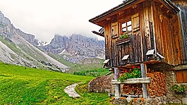 山庄,洛奇,避难