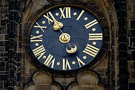 时钟,在大会堂,体系结构