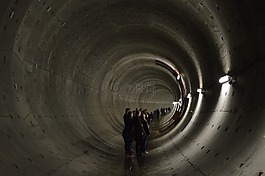 tunnen,轴,深度