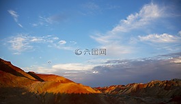 丹霞,蓝天,白云