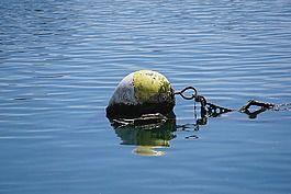 浮标,指路明灯,水