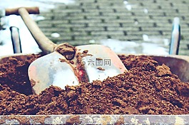 在讽刺,沙,刀片