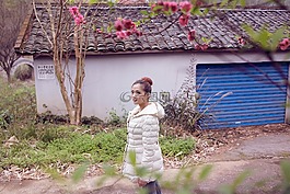 桃花,棉袄,小房子