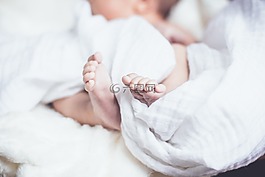 婴儿,婴儿的脚,床