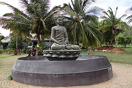 佛雕像,金字塔谷,金字塔