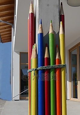 回校,木匠,铅笔