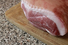 烤猪肉,南斯拉夫联盟共和国结壳,肉