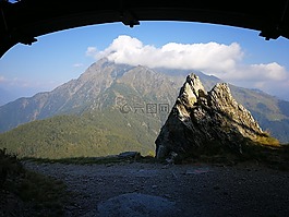 煤仓,蒙legnone,云