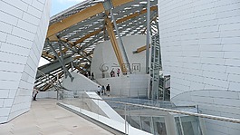 louis vuitton 建设,巴黎,法国