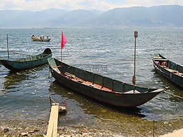 湖erhi,湖,小艇