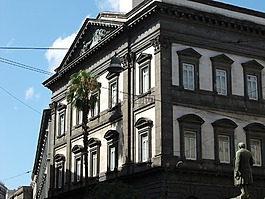 一个位于 bonghi,雕像,那不勒斯