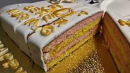 华体网注册蛋糕面包的家庭做法_蛋糕面包的家常做法用烤箱