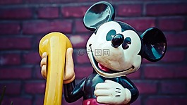 米老鼠,沃尔特 · 迪斯尼,迪斯尼