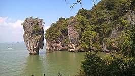 詹姆斯 · 邦德,泰国,火山