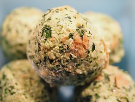 饺,面包饺子,吃