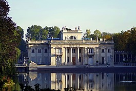 英皇卫浴,华沙,纪念碑
