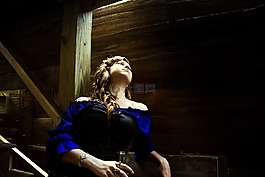 年轻漂亮的女孩,国家,年轻